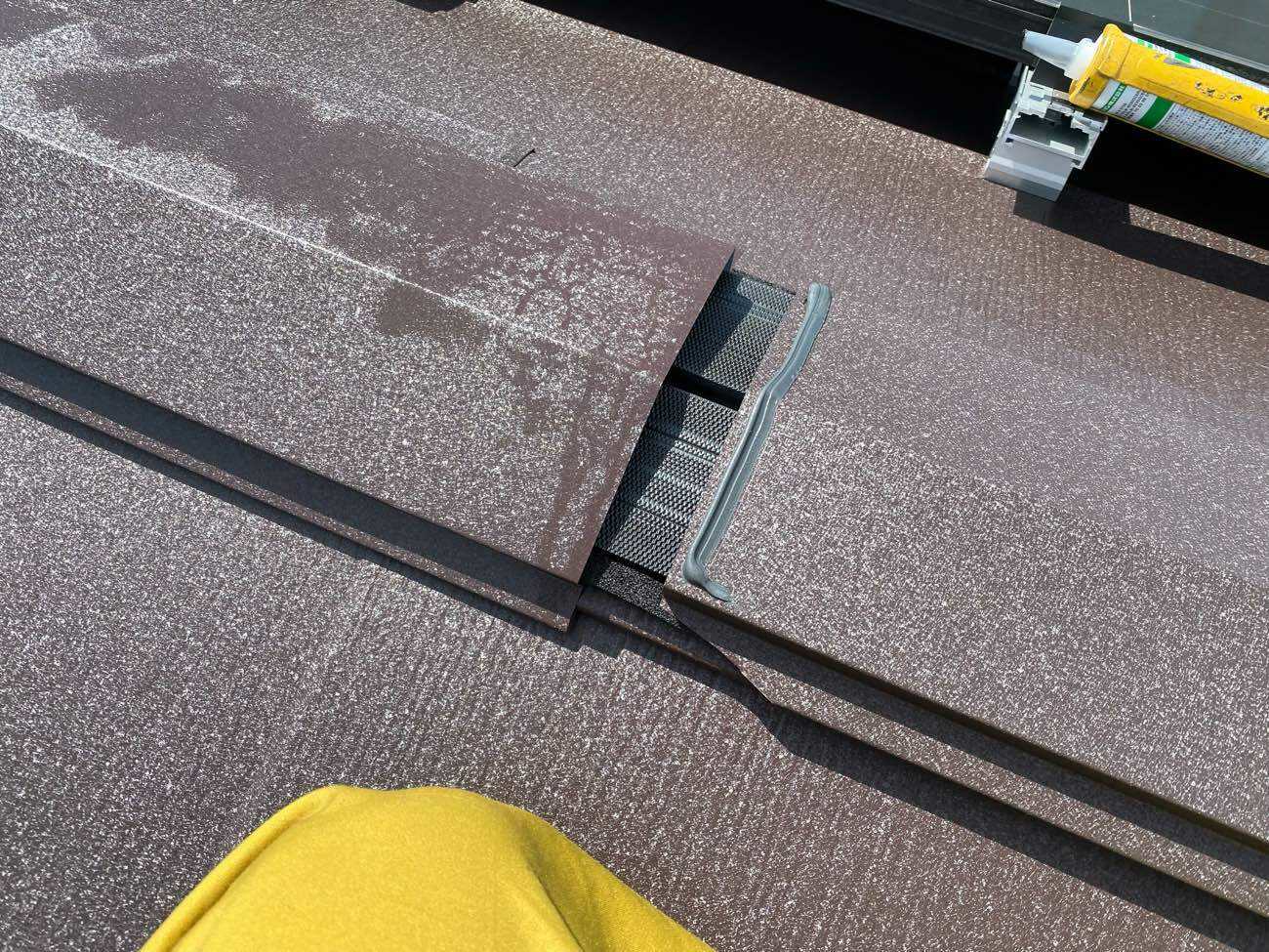 棟板金の取り付け